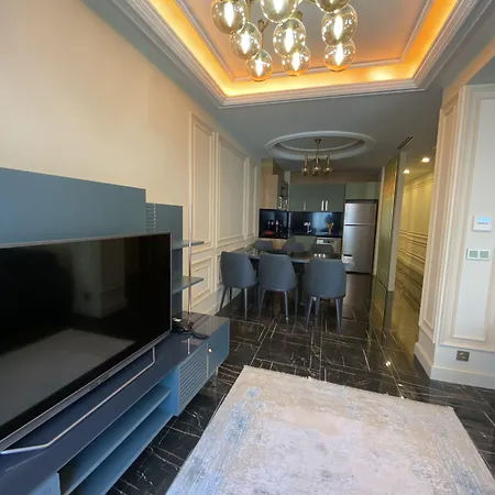 Princely Nisantasi *